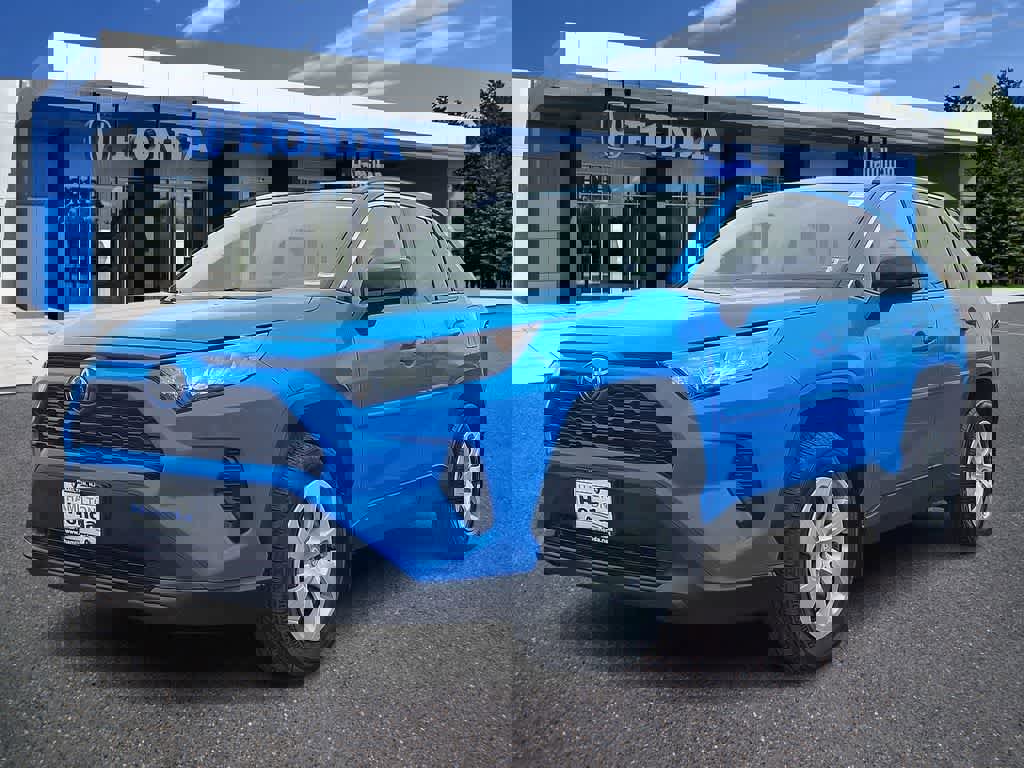 Used 2019 Toyota RAV4 LE w/ All Weather Liner Package image 1