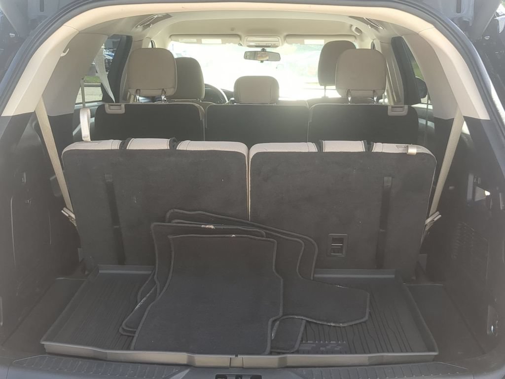 Used 2023 Ford Explorer 4WD image 25