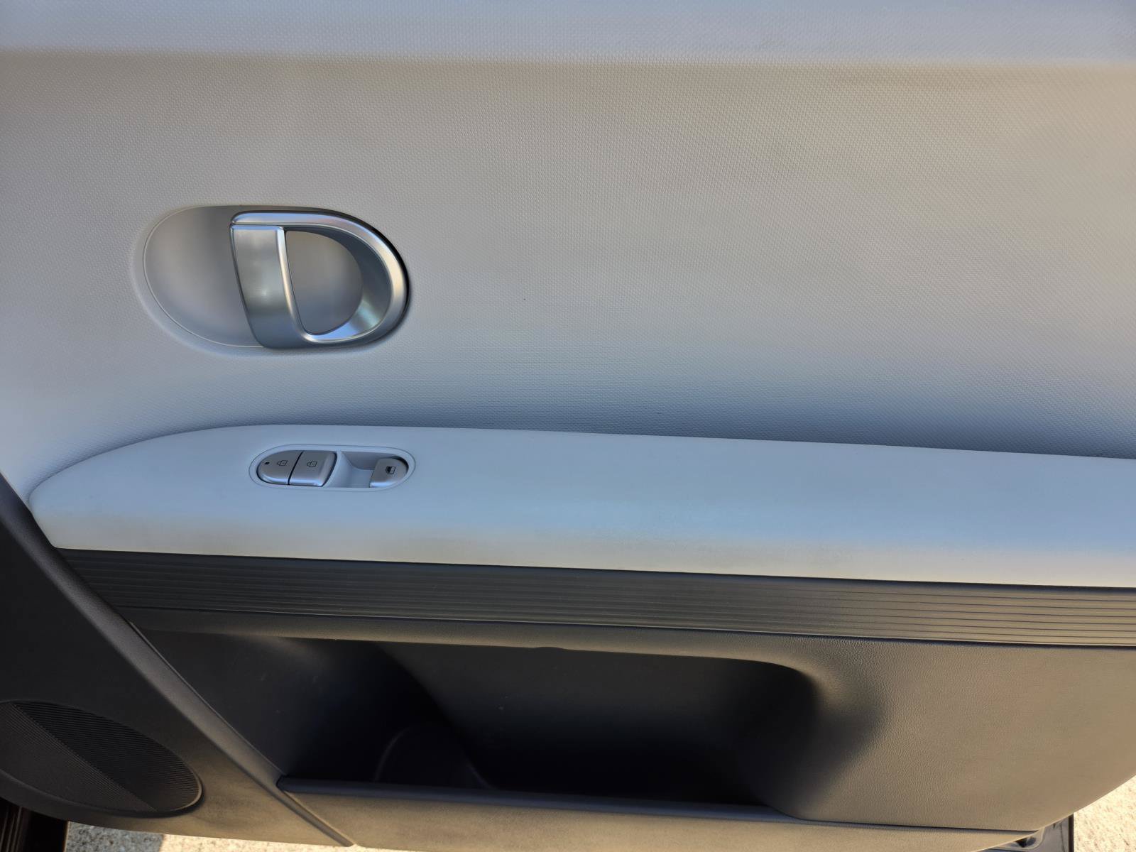 Certified 2024 Hyundai Ioniq 5 SE AWD/4WD image 7