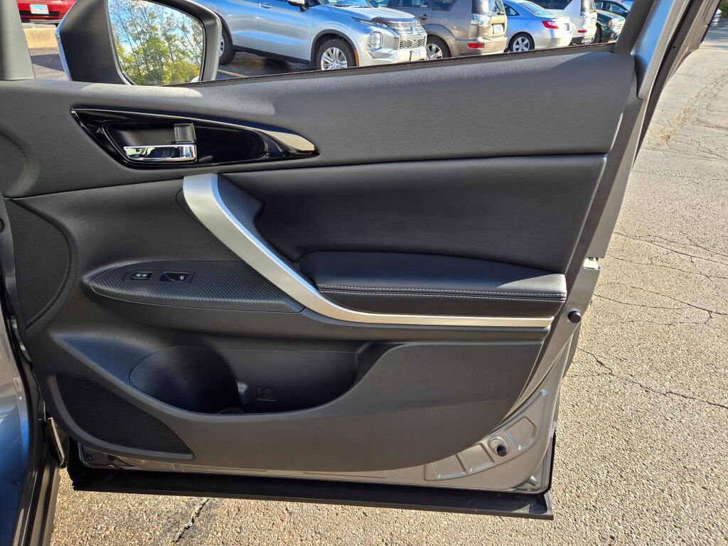 New 2026 Mitsubishi Eclipse Cross SEL image 7