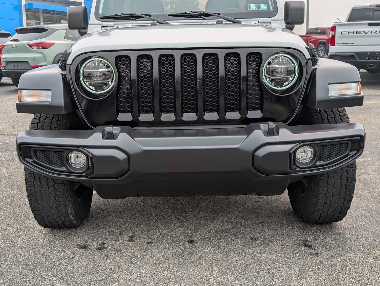 Used 2022 Jeep Wrangler Unlimited Sport AWD/4WD image 2