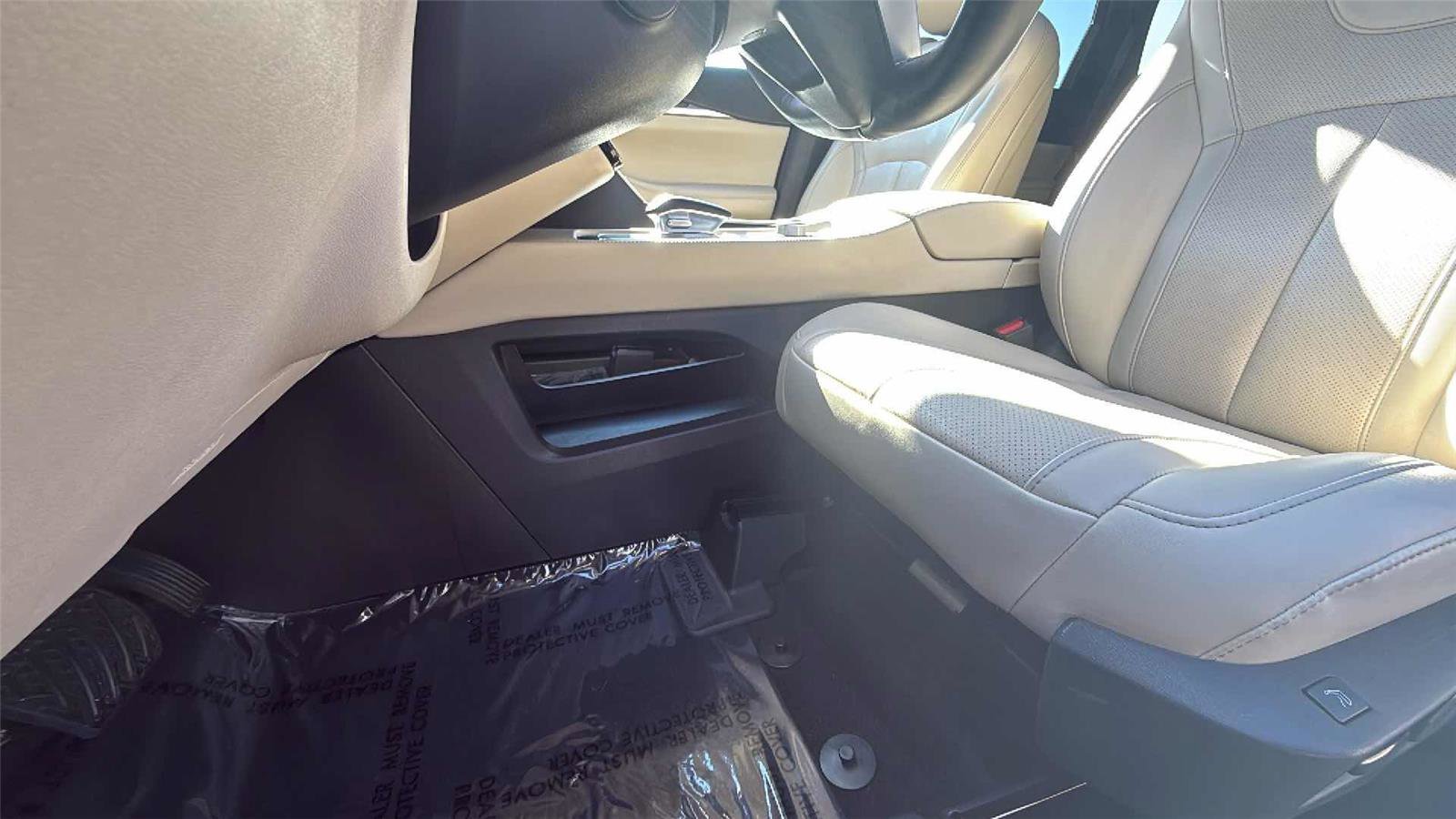 Used 2023 INFINITI QX60 Sensory w/ Cargo Package image 23