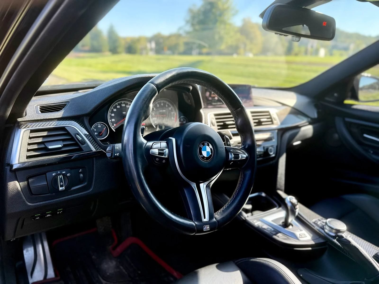 Used 2018 BMW M3 RWD image 12