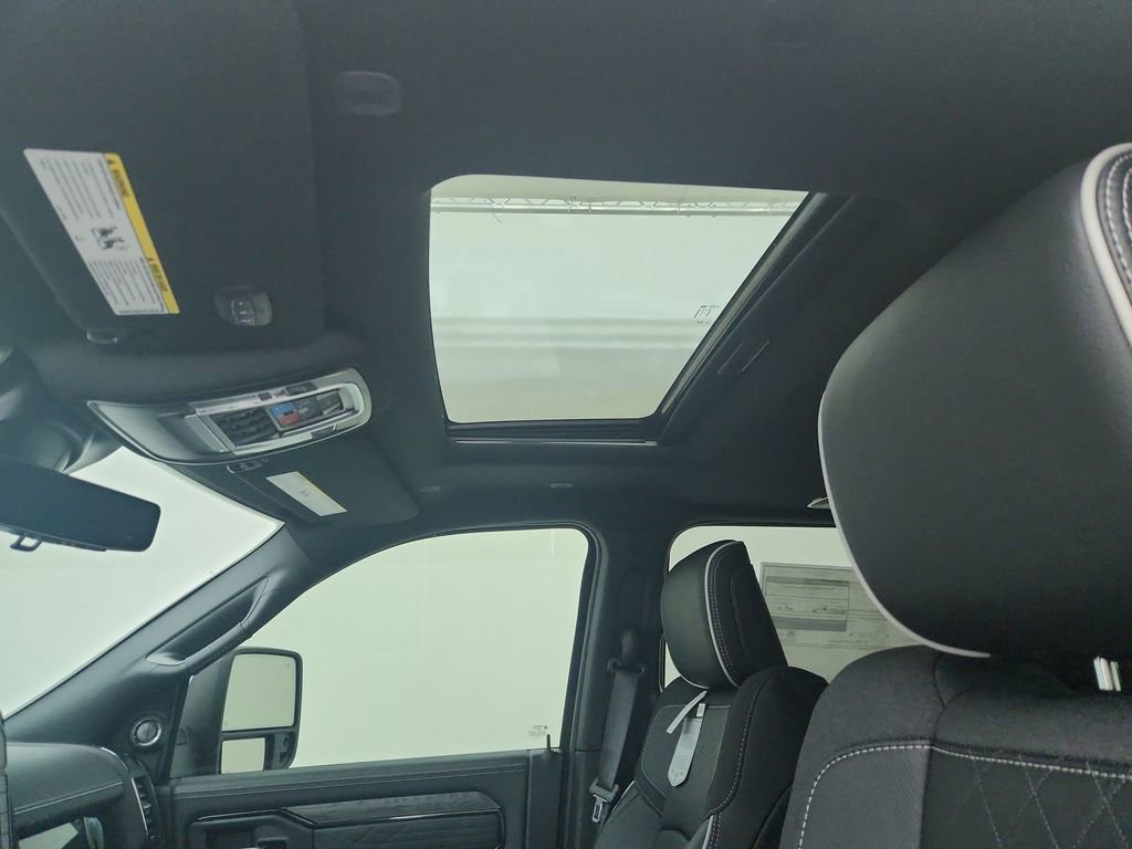 New 2026 RAM 2500 Limited AWD/4WD image 31
