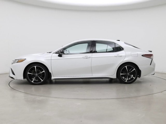 Used 2019 Toyota Camry XSE image 2