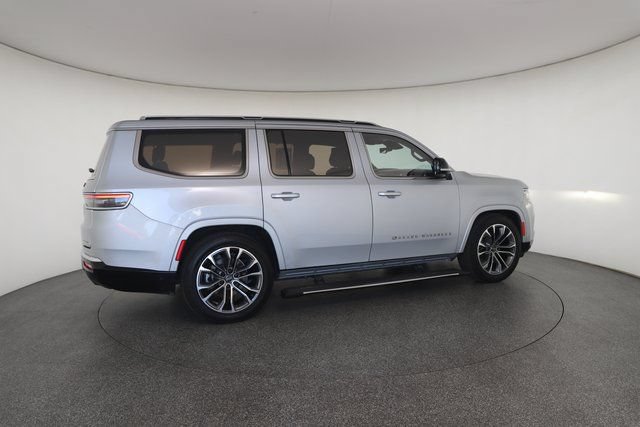 Used 2023 Jeep Grand Wagoneer Series III AWD/4WD image 20