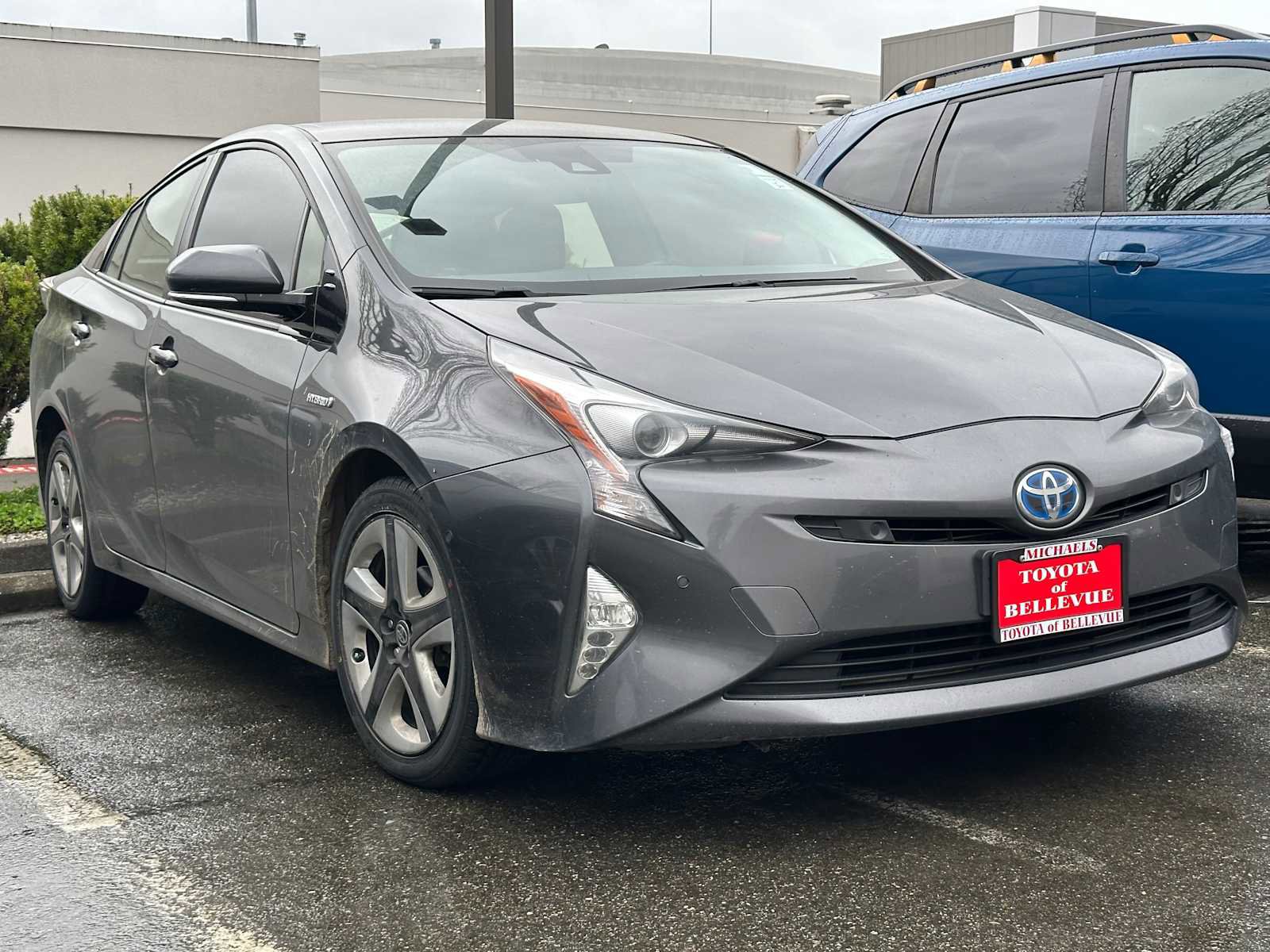 Used 2016 Toyota Prius Four Touring w/ Premium Convenience Package FWD image 4