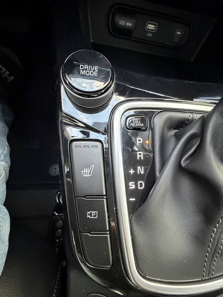 Used 2025 Kia Seltos EX FWD image 21
