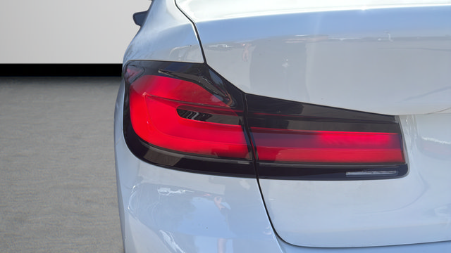 Used 2022 BMW 530i w/ Convenience Package RWD image 32