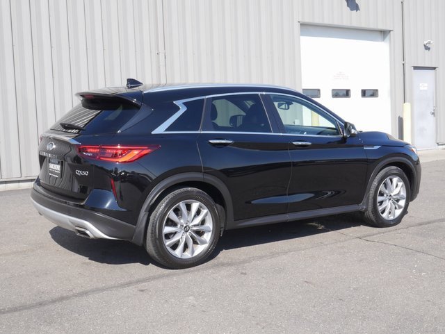 Used 2022 INFINITI QX50 Essential image 13