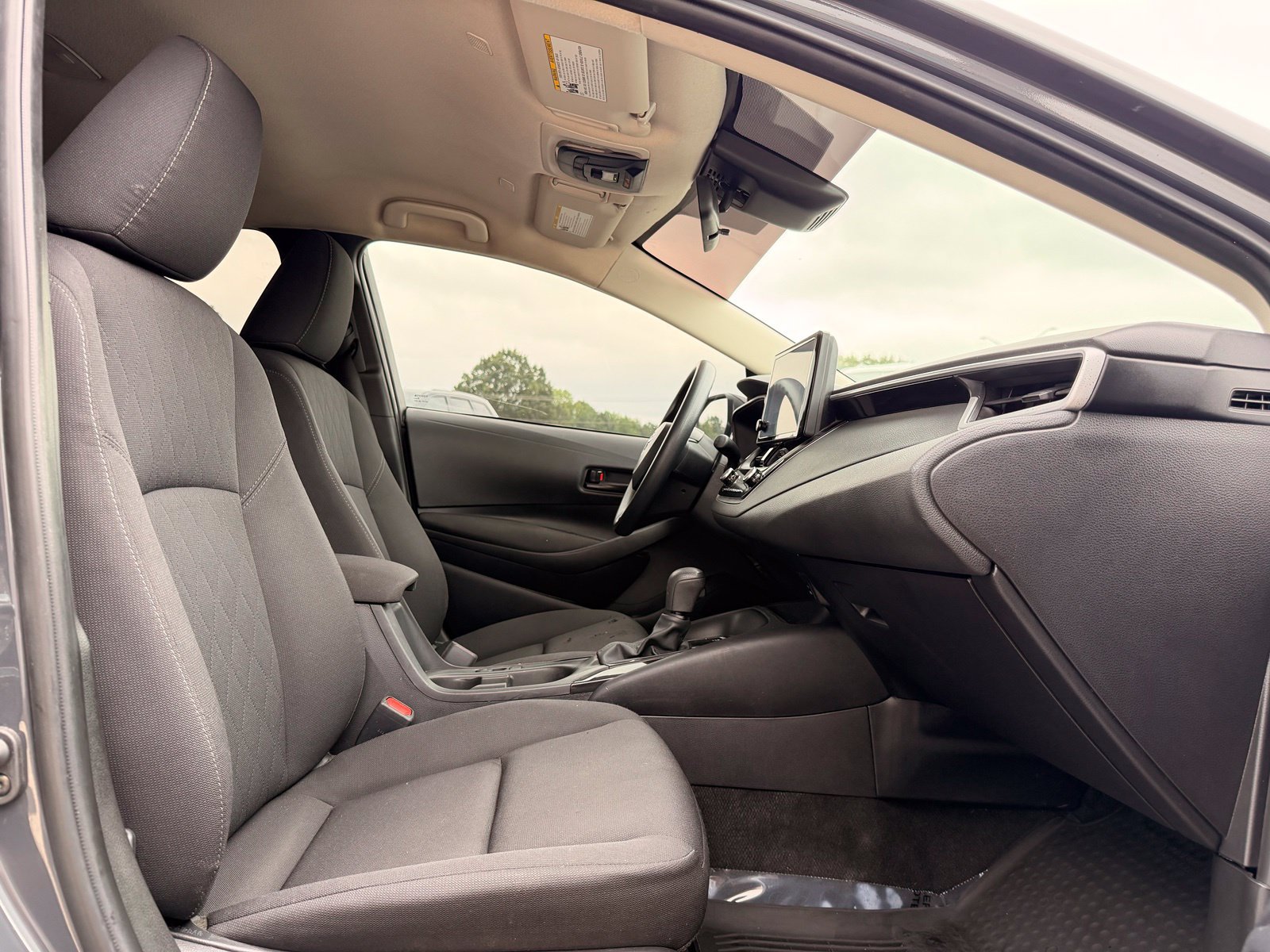 Used 2025 Toyota Corolla LE w/ Convenience Package FWD image 23