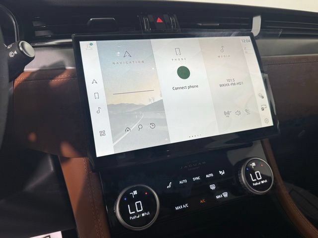 New 2026 Jaguar F-PACE R-Dynamic S AWD/4WD image 17