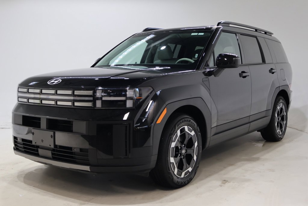 Used 2026 Hyundai Santa Fe SEL FWD image 3