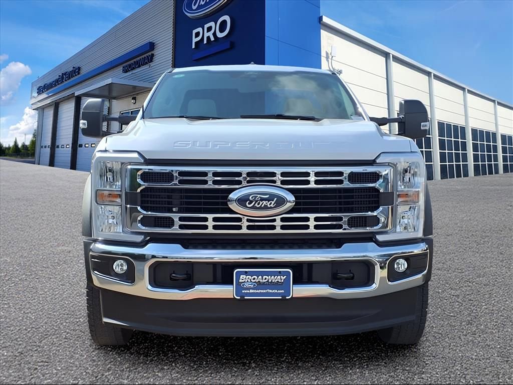 New 2025 Ford F550 4x4 Regular Cab Super Duty image 30
