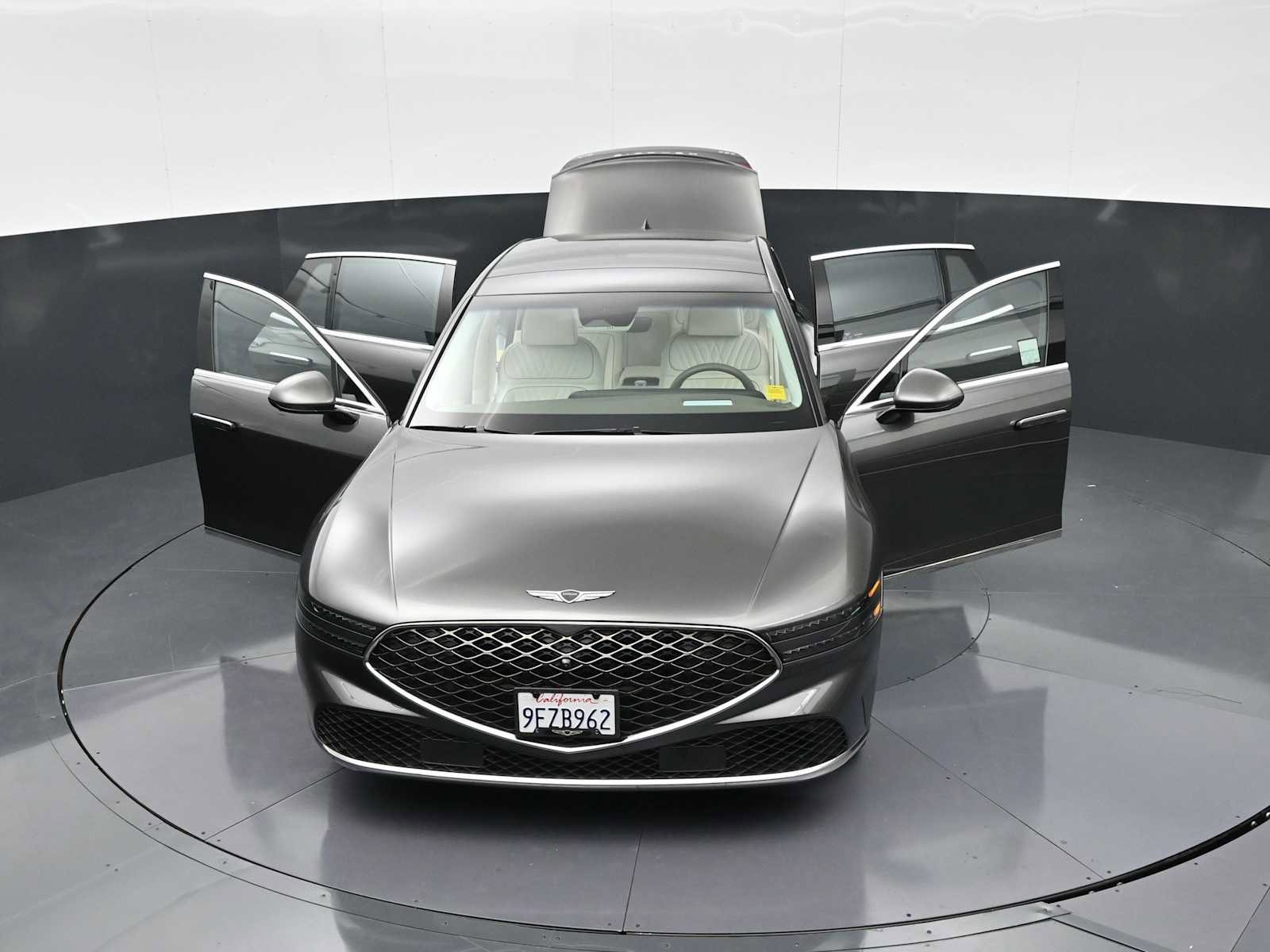 Used 2023 Genesis G90 3.5T AWD/4WD image 33