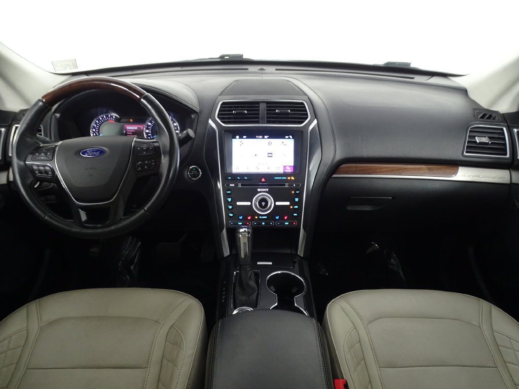 Used 2018 Ford Explorer Platinum AWD/4WD image 13