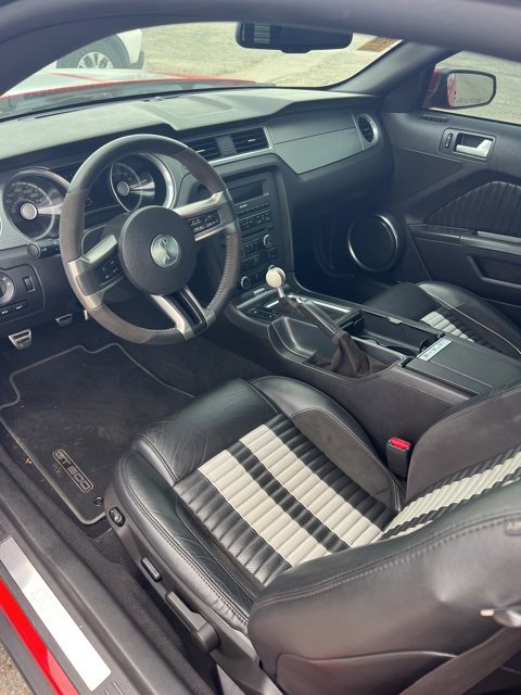 Used 2010 Ford Mustang Shelby GT500 image 6