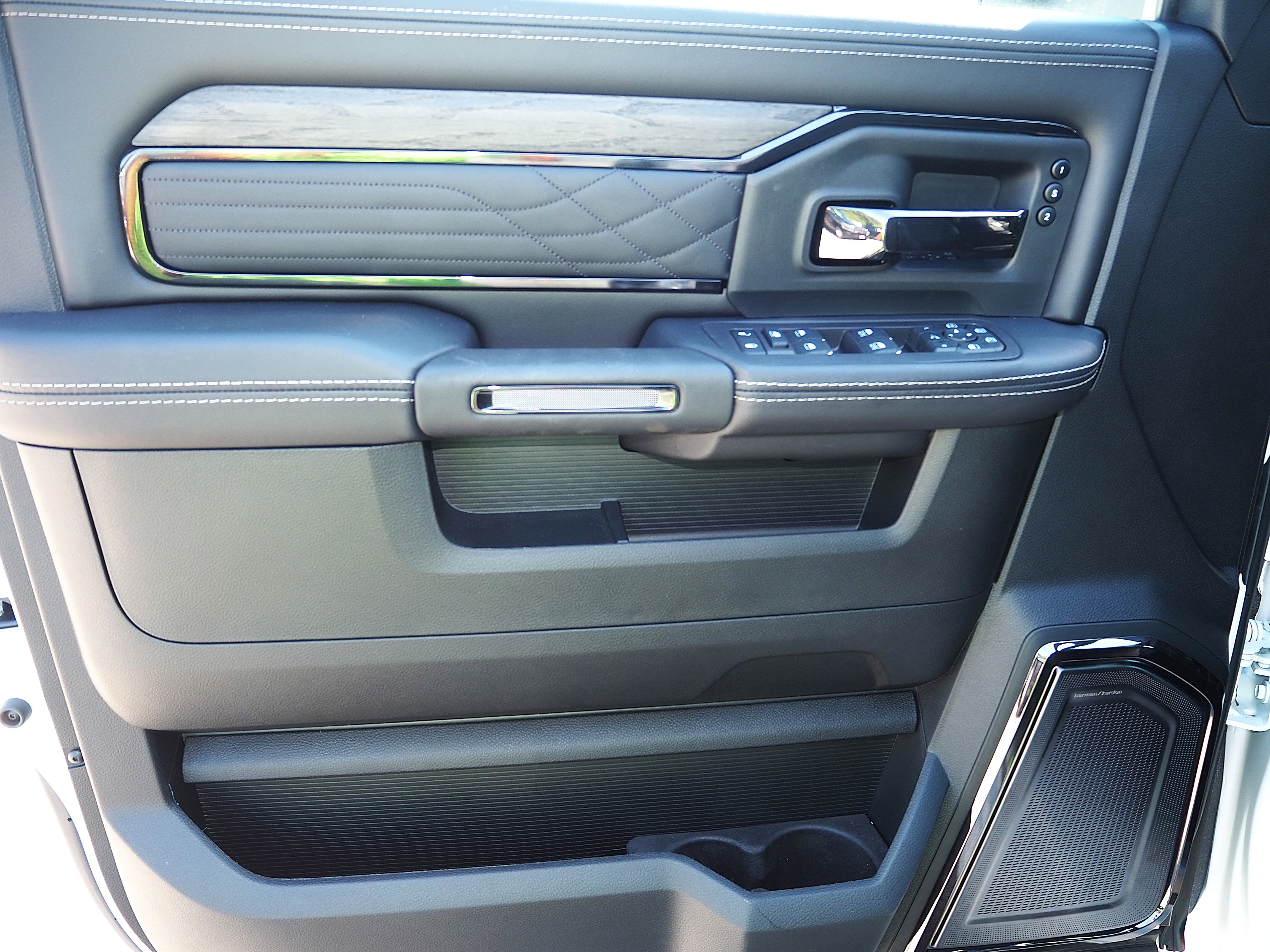 New 2026 RAM 2500 Limited image 26