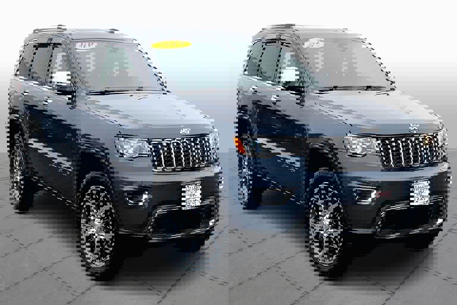 Used 2019 Jeep Grand Cherokee Limited image 2