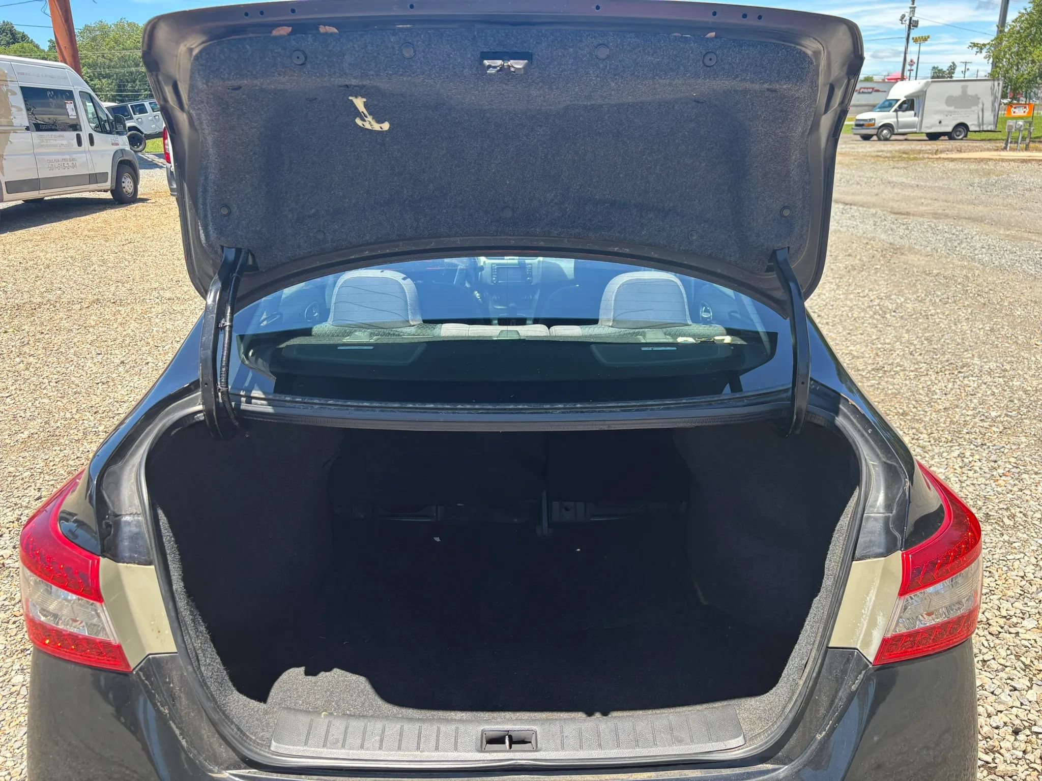 Used 2014 Nissan Sentra SR w/ Premium Package FWD image 13