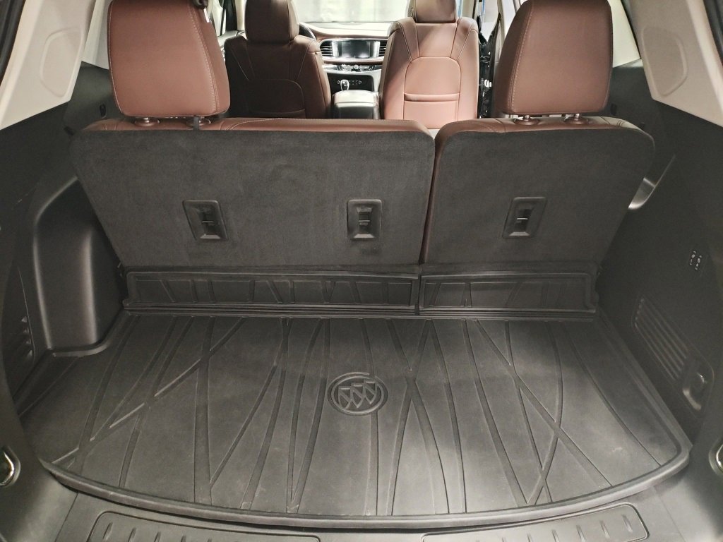Used 2021 Buick Enclave Avenir w/ Avenir Technology Package image 16