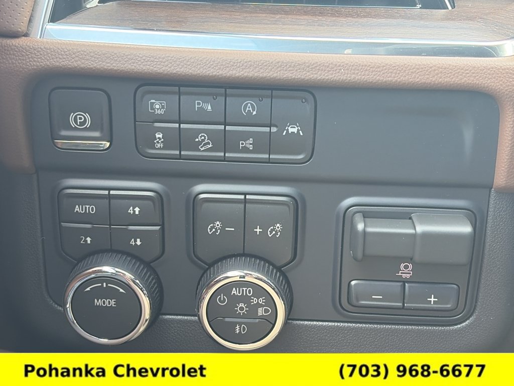 New 2026 Chevrolet Suburban High Country w/ Sun And Tow Package AWD/4WD image 14