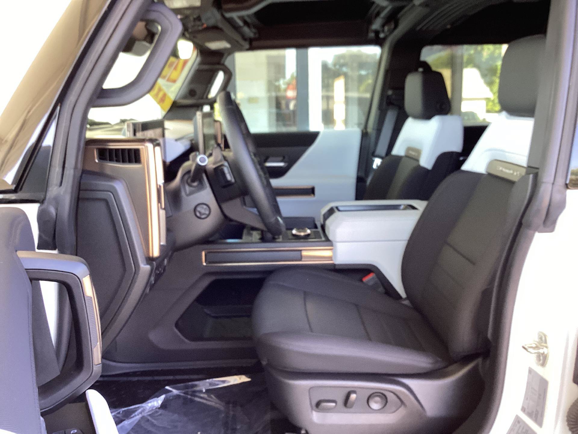 New 2025 GMC Hummer EV 2X AWD/4WD image 10