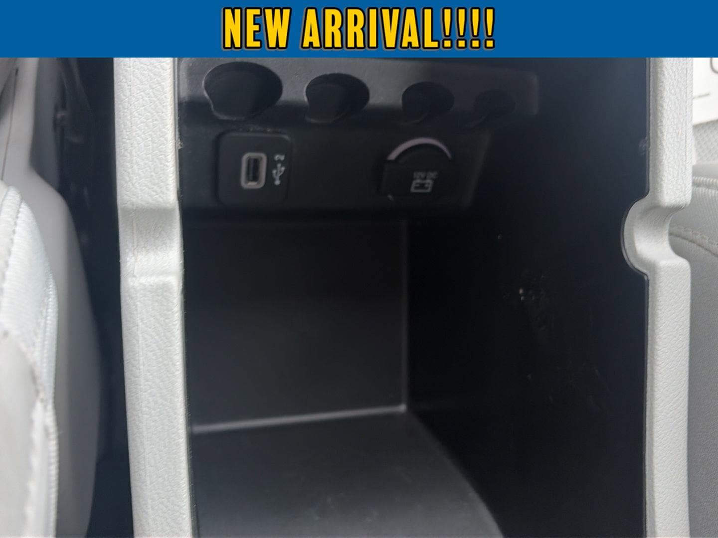 Used 2019 Jeep Cherokee Limited AWD/4WD image 30