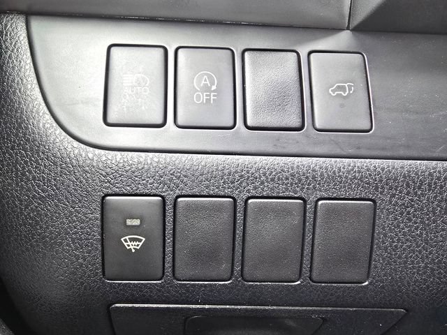 Used 2017 Toyota Highlander Plus AWD/4WD image 26