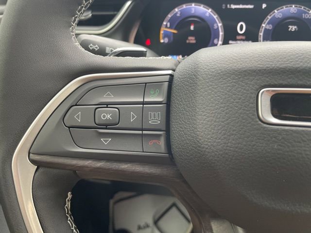 New 2025 Jeep Grand Cherokee Limited image 11