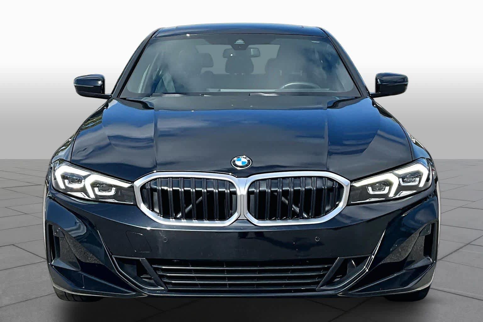 Used 2025 BMW 330i Sedan RWD image 3