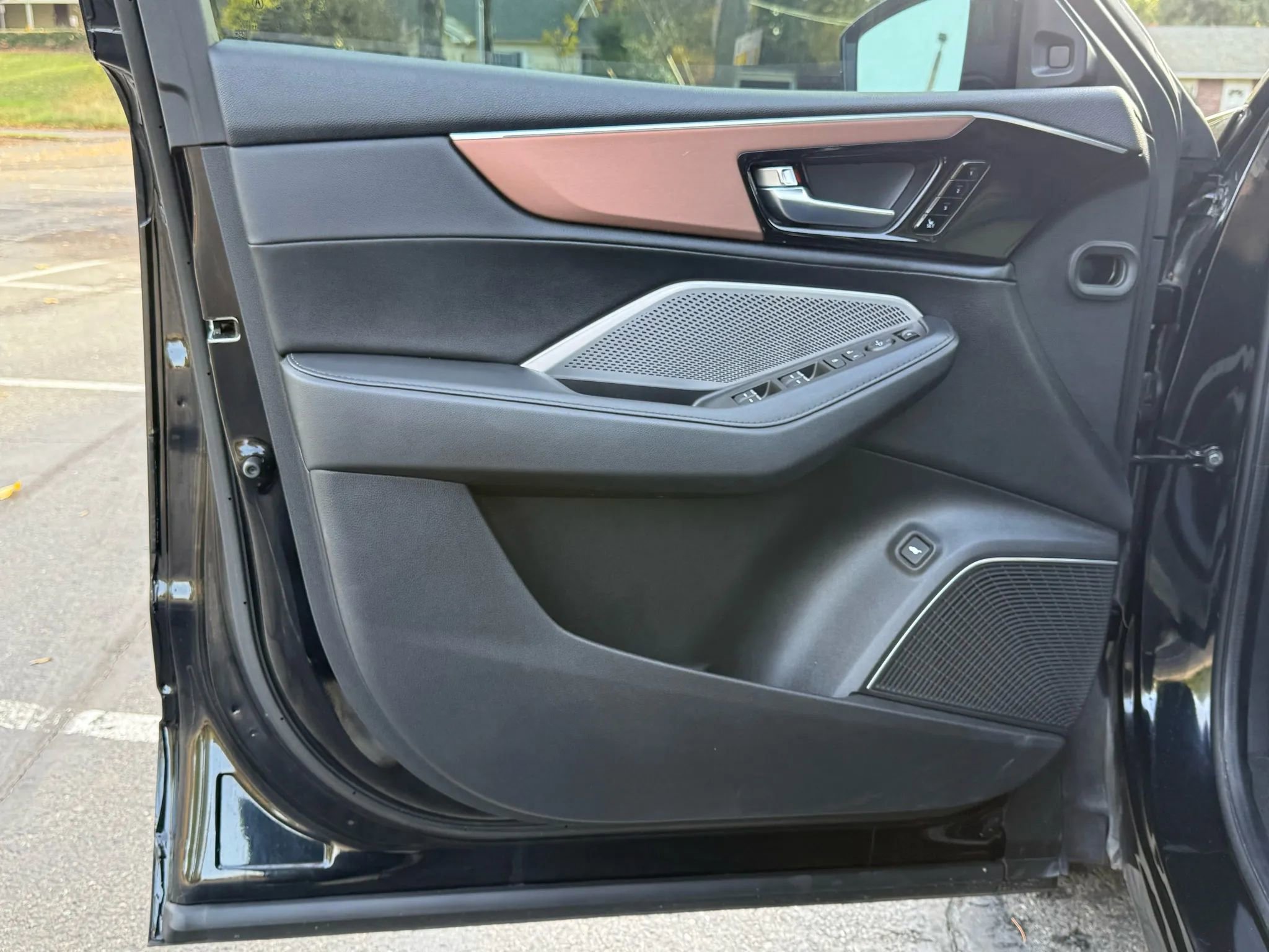 Used 2022 Acura MDX SH-AWD image 14