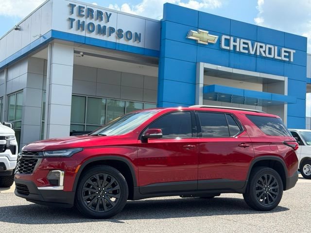 Used 2023 Chevrolet Traverse RS