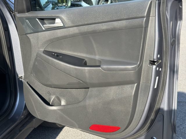 Used 2021 Hyundai Tucson Value FWD image 16