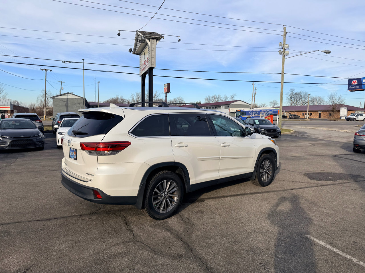 Used 2019 Toyota Highlander XLE image 7