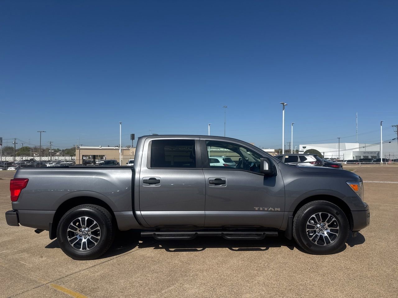Certified 2024 Nissan Titan SV w/ SV Convenience Package image 27