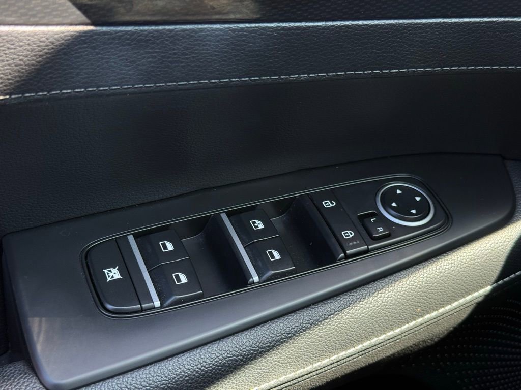 Used 2023 Kia Forte GT-Line w/ GT-Line Premium Package image 21