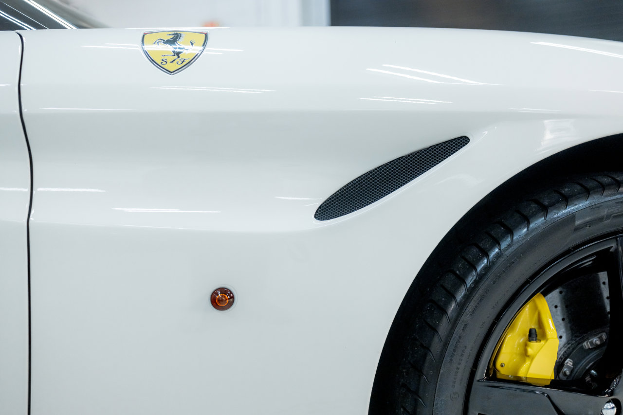 Used 2016 Ferrari California T image 22