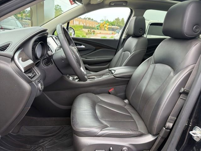 Used 2020 Buick Envision Essence FWD image 22
