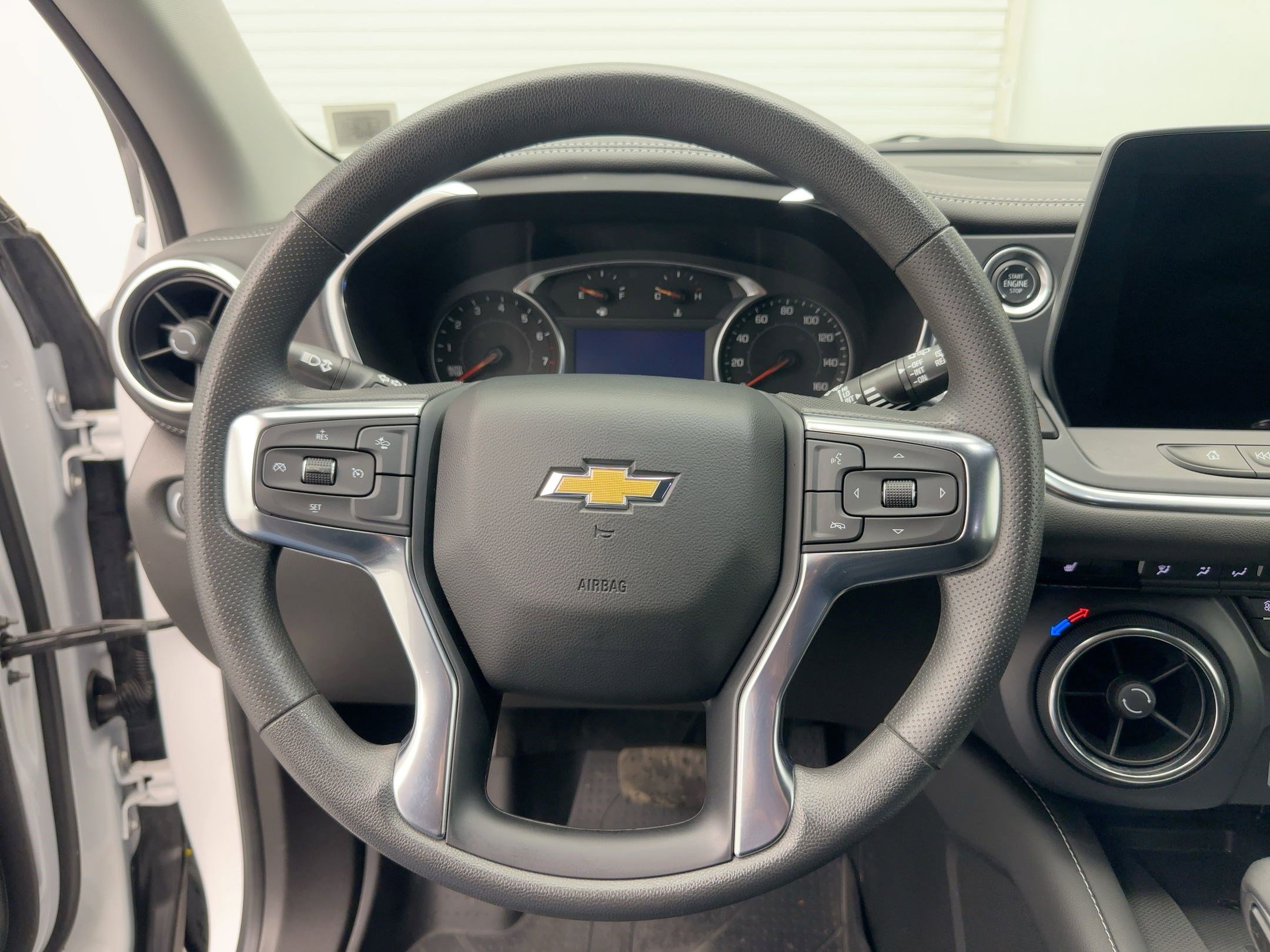 Certified 2024 Chevrolet Blazer LT w/ Convenience Package image 17