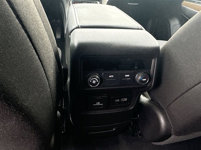Used 2023 GMC Acadia SLE w/ Driver Convenience Package image 21