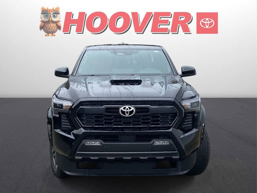 Used 2024 Toyota Tacoma TRD Sport w/ TRD Sport Upgrade Package image 8
