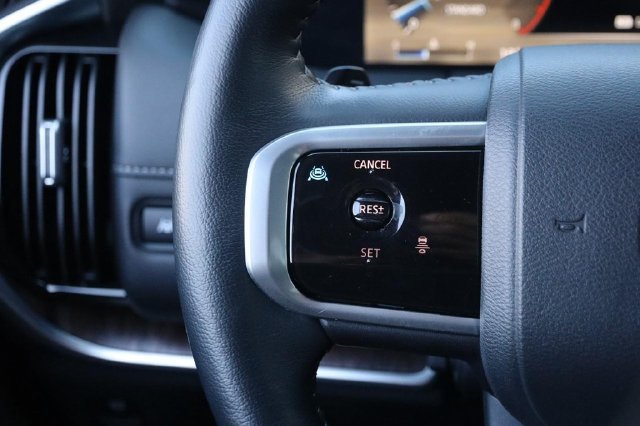 Certified 2025 Nissan Armada Platinum AWD/4WD image 15