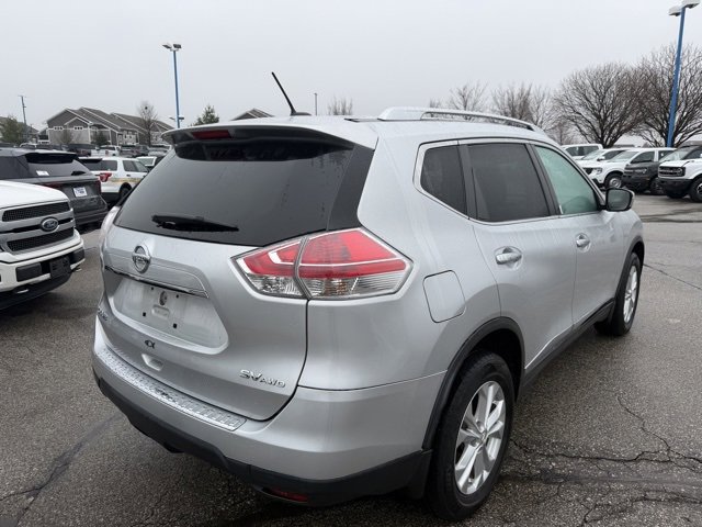Used 2015 Nissan Rogue SV image 6