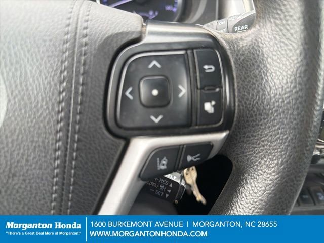 Used 2019 Toyota Highlander LE image 12