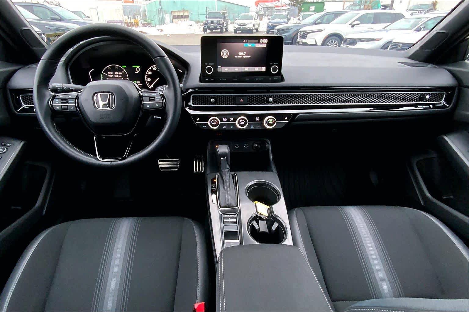Used 2025 Honda Civic Sport image 16