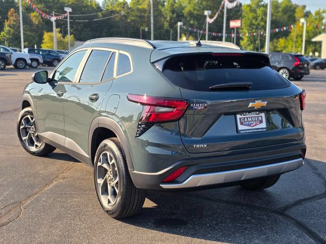 New 2026 Chevrolet Trax LT w/ Driver Confidence Package FWD image 3