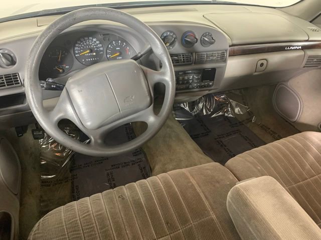 Used 2001 Chevrolet Lumina w/ Preferred Equipment Group FWD image 16