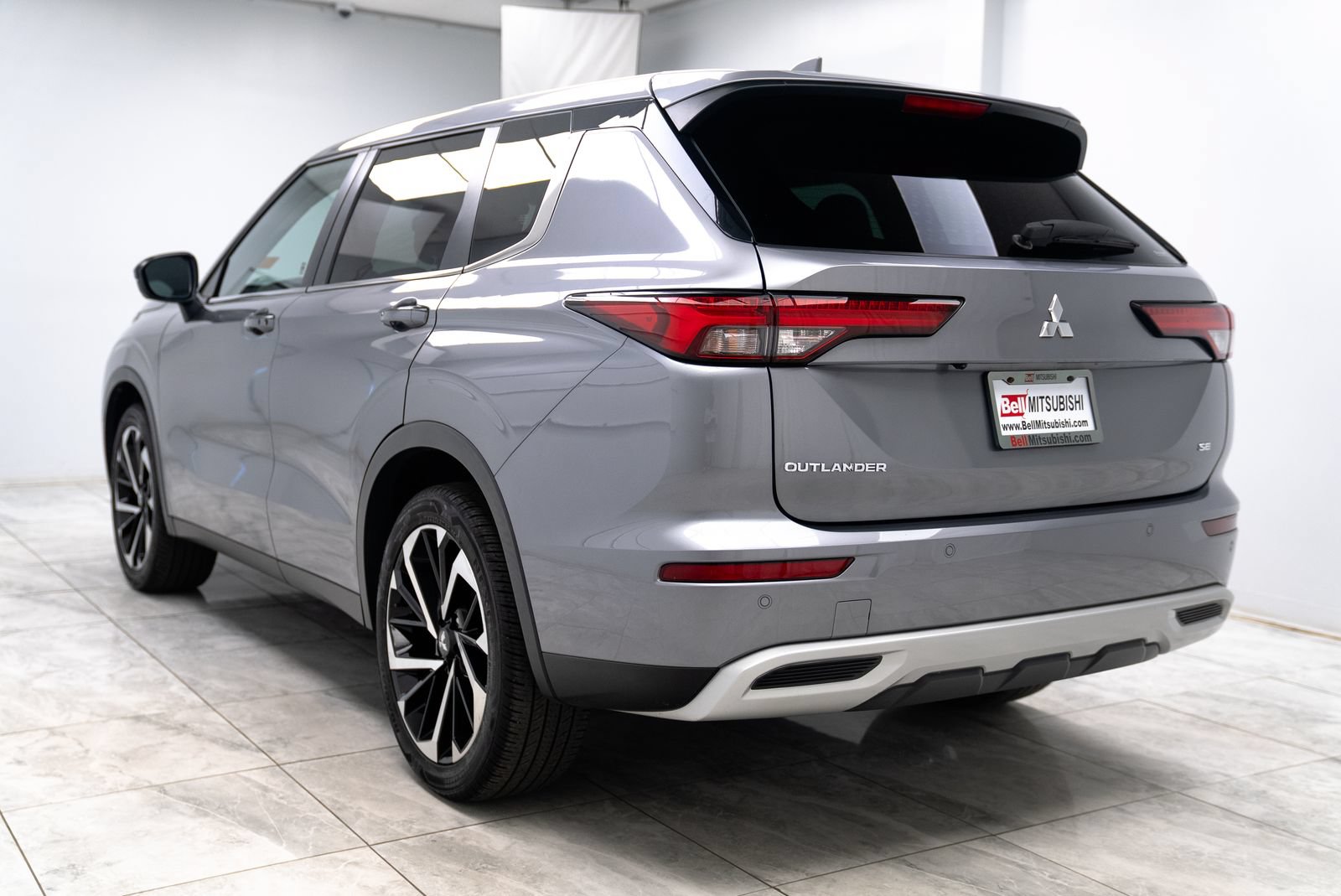 Used 2022 Mitsubishi Outlander SE AWD/4WD image 7