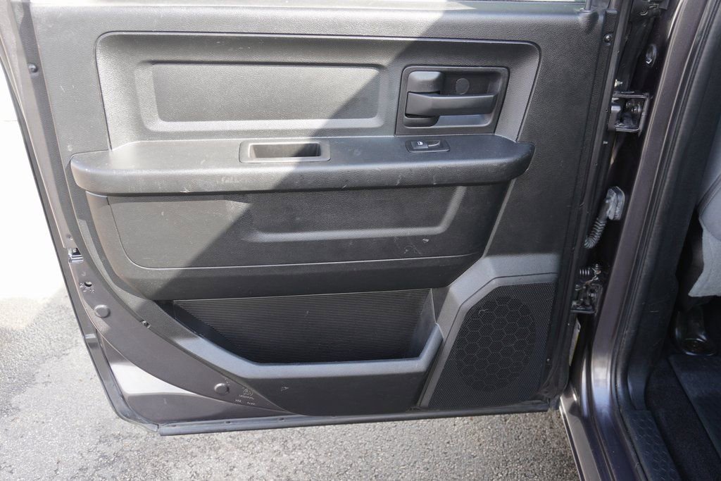 Used 2015 RAM 1500 Express image 26